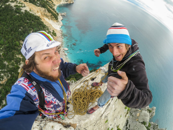 Bilder zum Film "2STONED - A TRIP TO THE SKY"